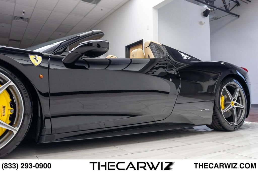 Used 2015 Ferrari 458 Spider RWD image 11