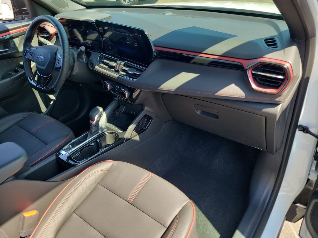 Used 2026 Chevrolet TrailBlazer RS w/ Driver Confidence Package image 26