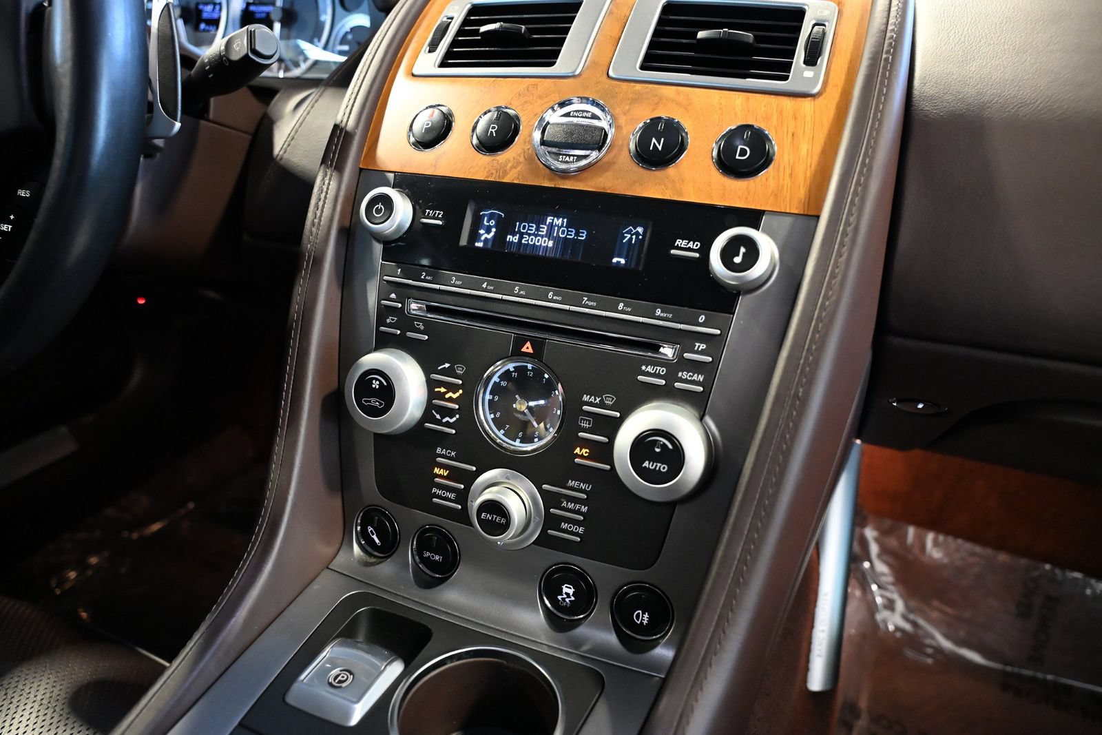 Used 2011 Aston Martin Rapide RWD image 38