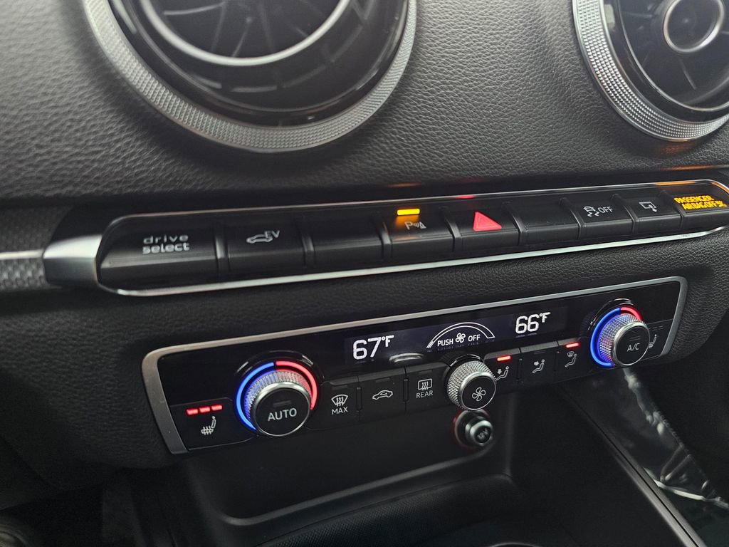 Used 2016 Audi A3 e-tron Premium Plus w/ Premium Plus Package image 32