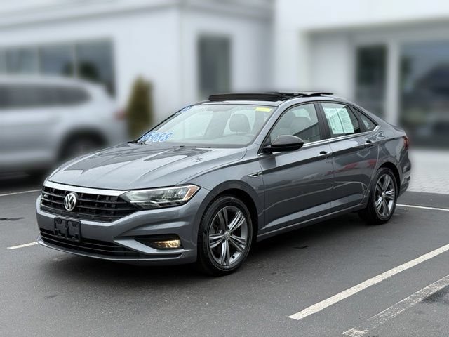 Used 2021 Volkswagen Jetta R-Line w/ R-Line Cold Weather Package FWD image 3