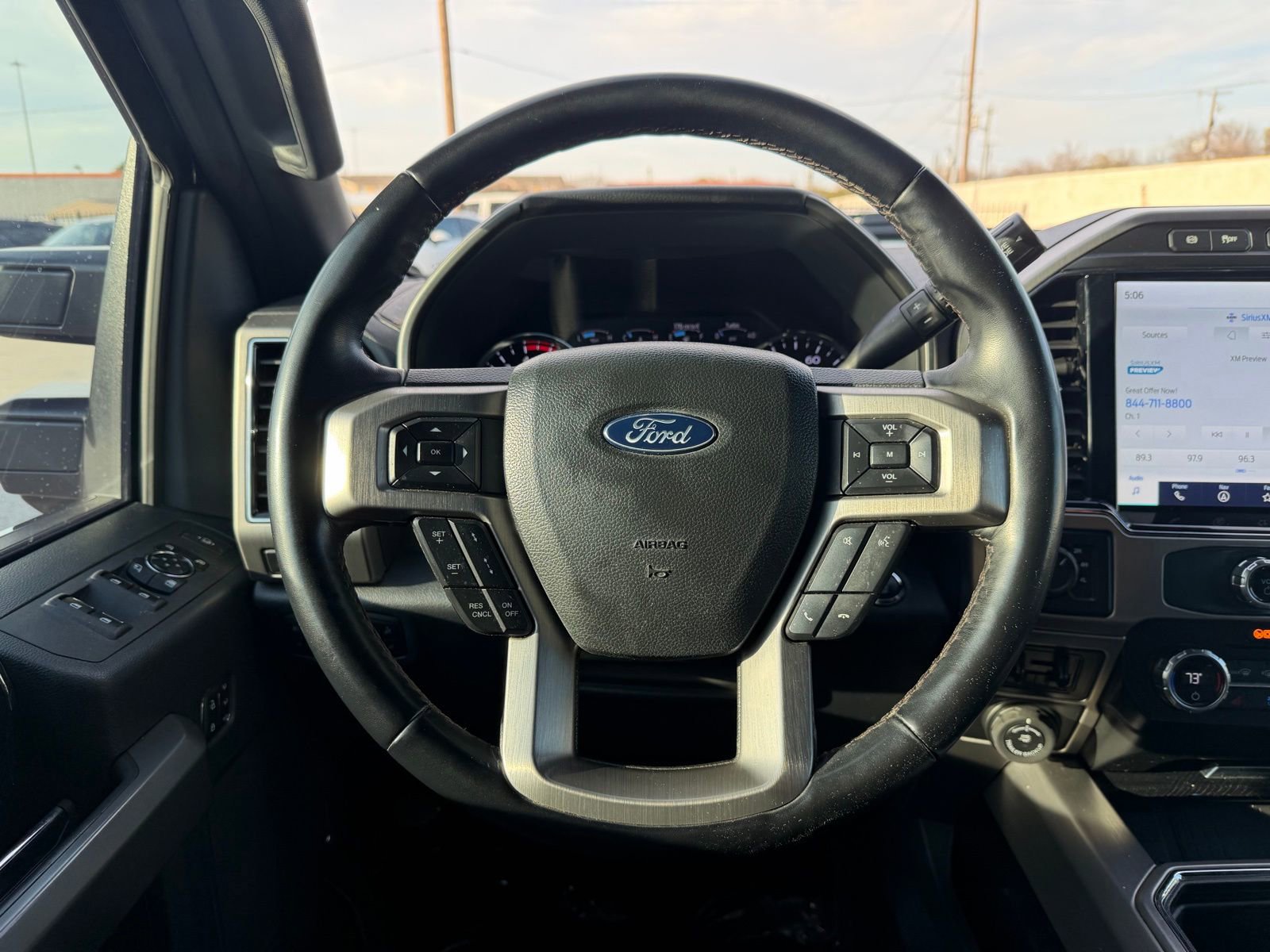 Used 2022 Ford F250 Platinum w/ FX4 Off-Road Package image 13