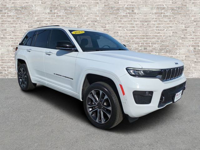 Used 2023 Jeep Grand Cherokee Overland video 1