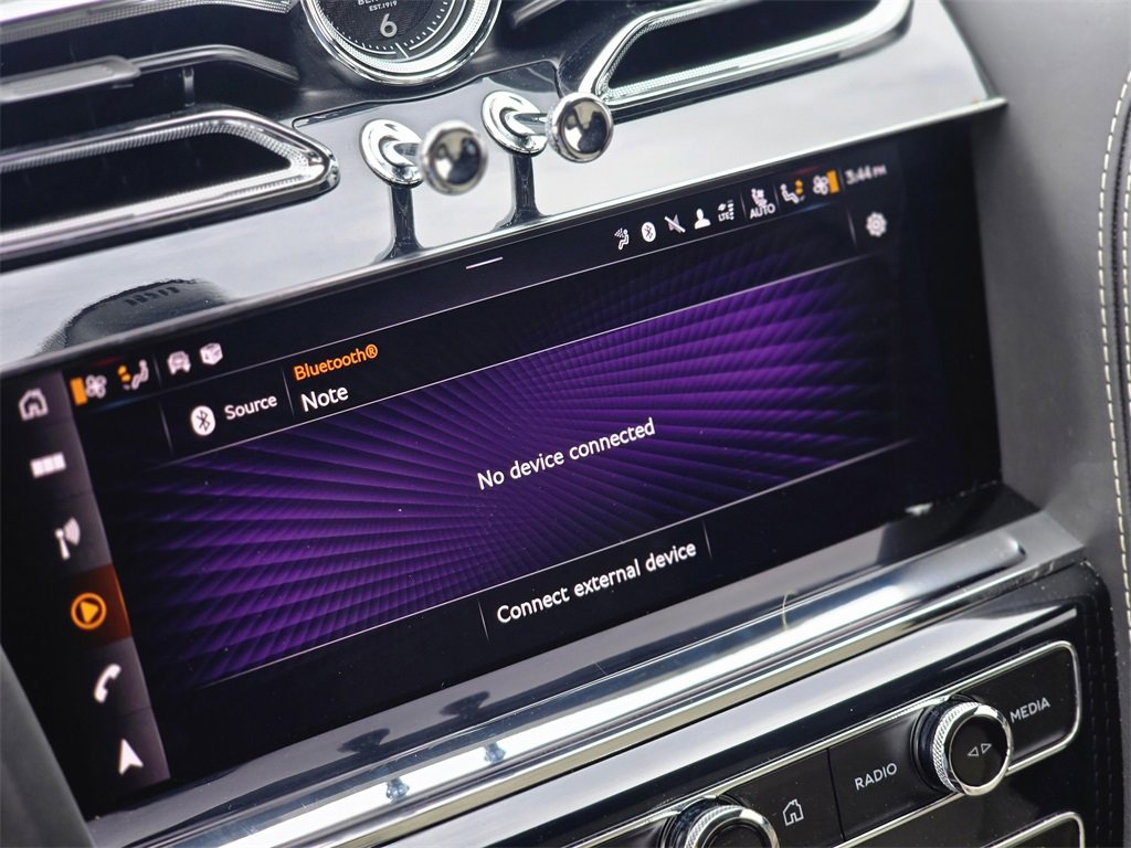 Used 2023 Bentley Bentayga Extended Wheelbase image 36