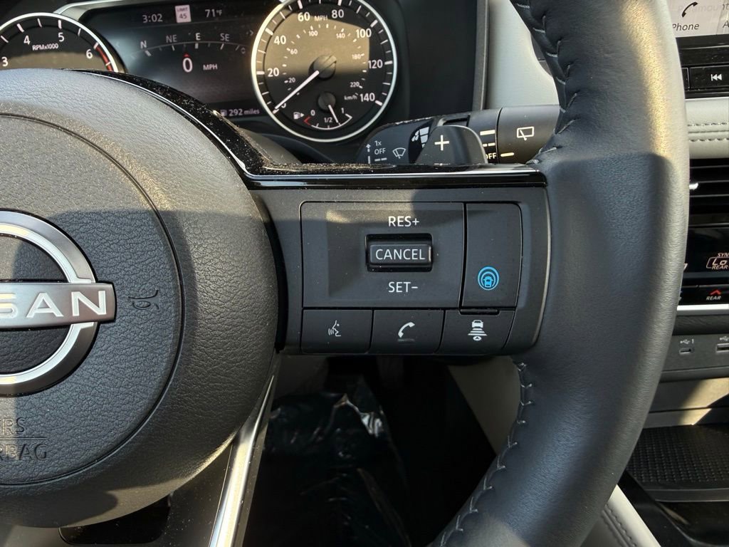 Used 2023 Nissan Rogue SL w/ SL Premium Package image 26