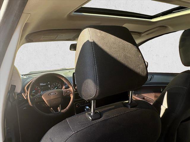 Used 2020 Ford EcoSport SE w/ SE Convenience Package image 18