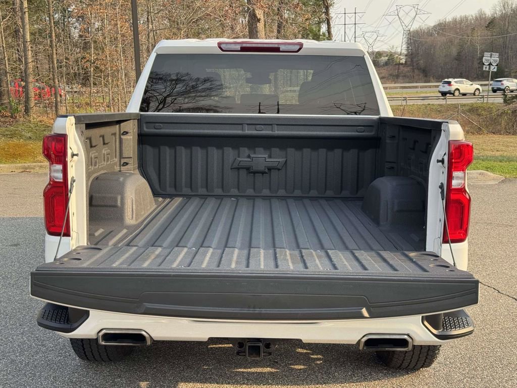 Used 2022 Chevrolet Silverado 1500 RST image 16