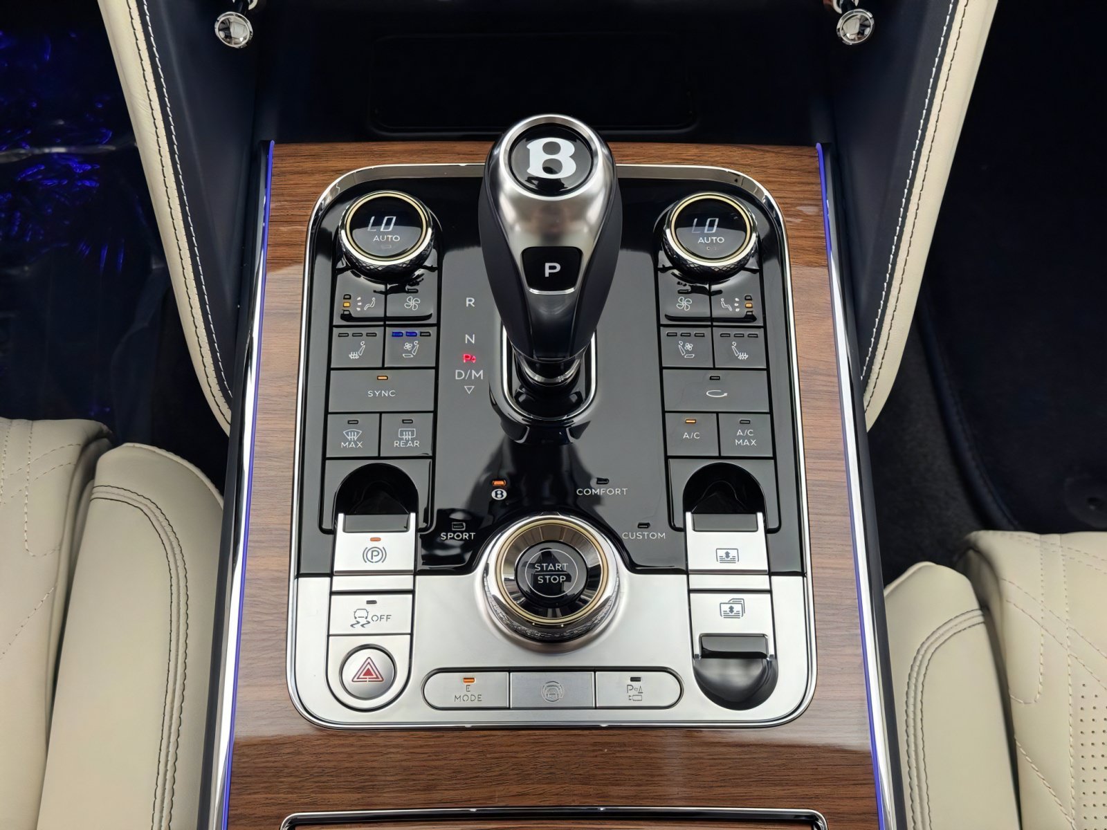 New 2026 Bentley Flying Spur Azure AWD/4WD image 38