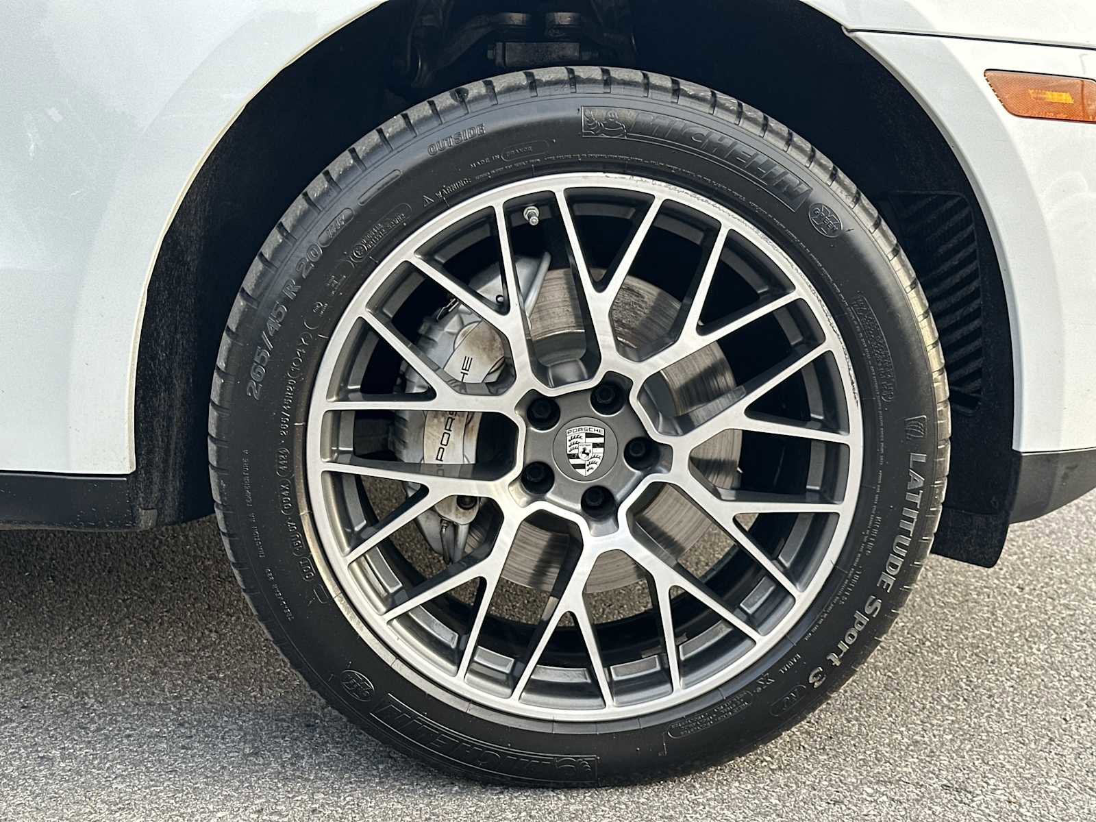 Used 2018 Porsche Macan S image 6