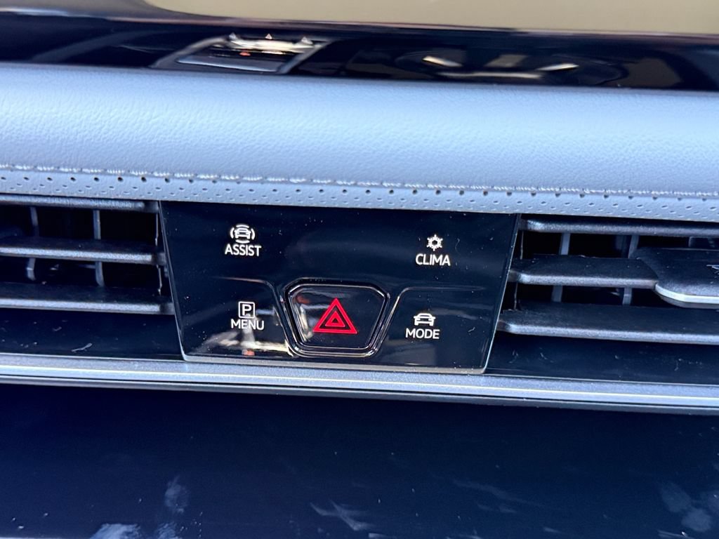 New 2026 Volkswagen Atlas Peak Edition AWD/4WD image 16