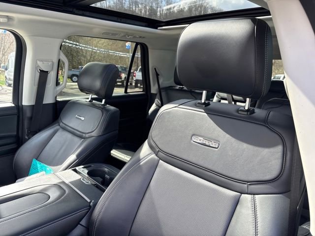 Used 2025 Ford Expedition Max Platinum image 10