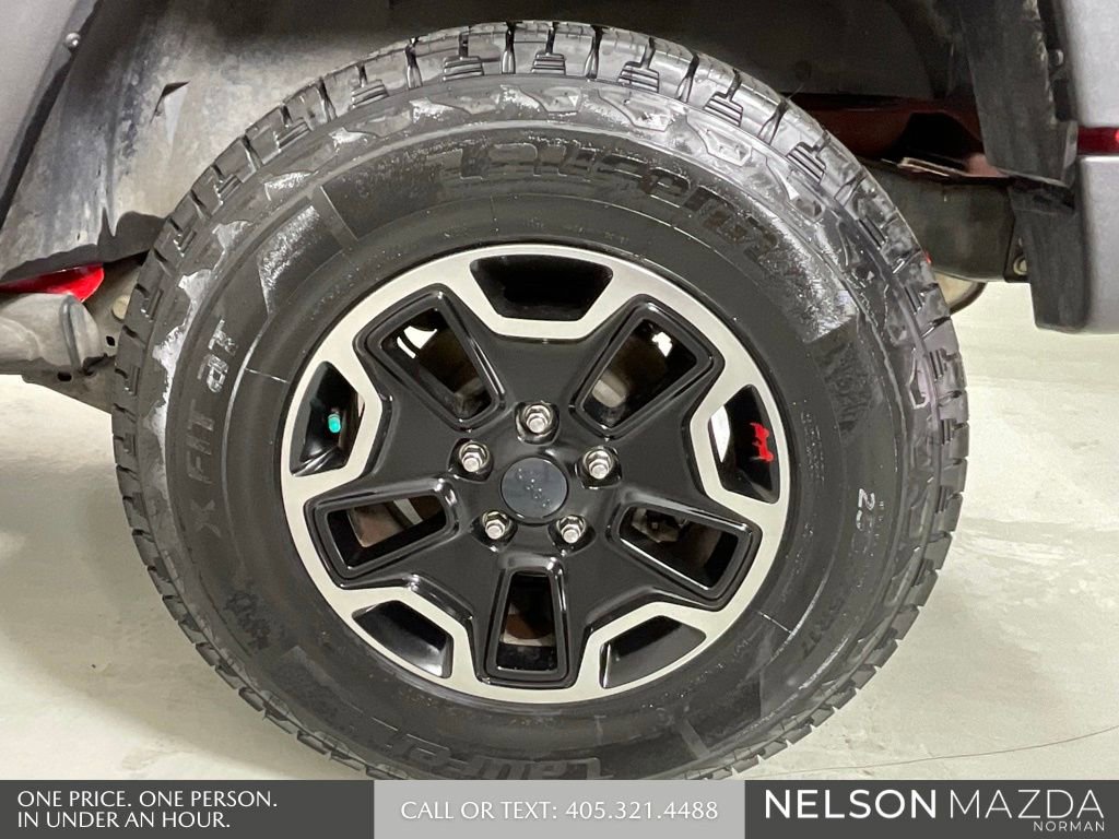 Used 2016 Jeep Wrangler Unlimited Rubicon image 10