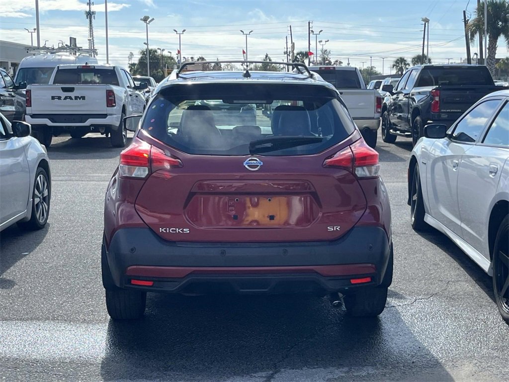 Used 2020 Nissan Kicks SR w/ SR Premium Package image 5