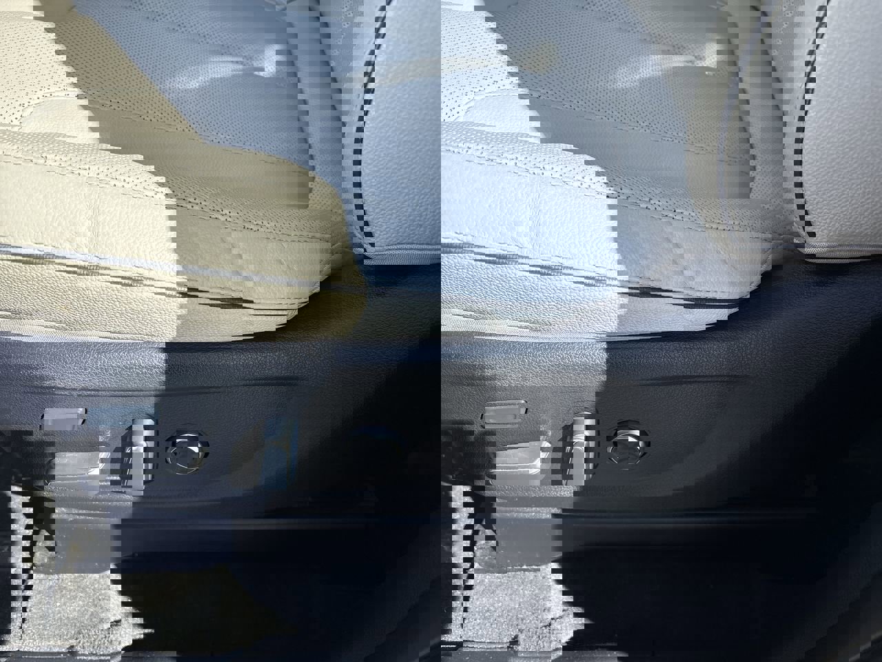 Used 2023 Hyundai Palisade Limited w/ Cargo Package image 13