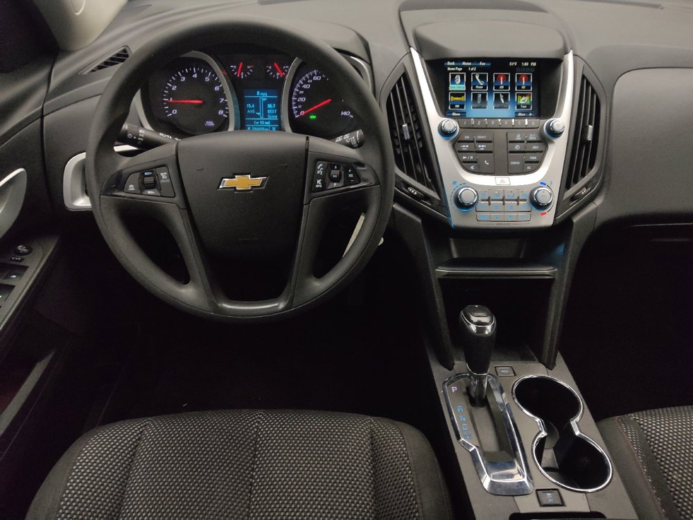 Used 2017 Chevrolet Equinox LS image 22