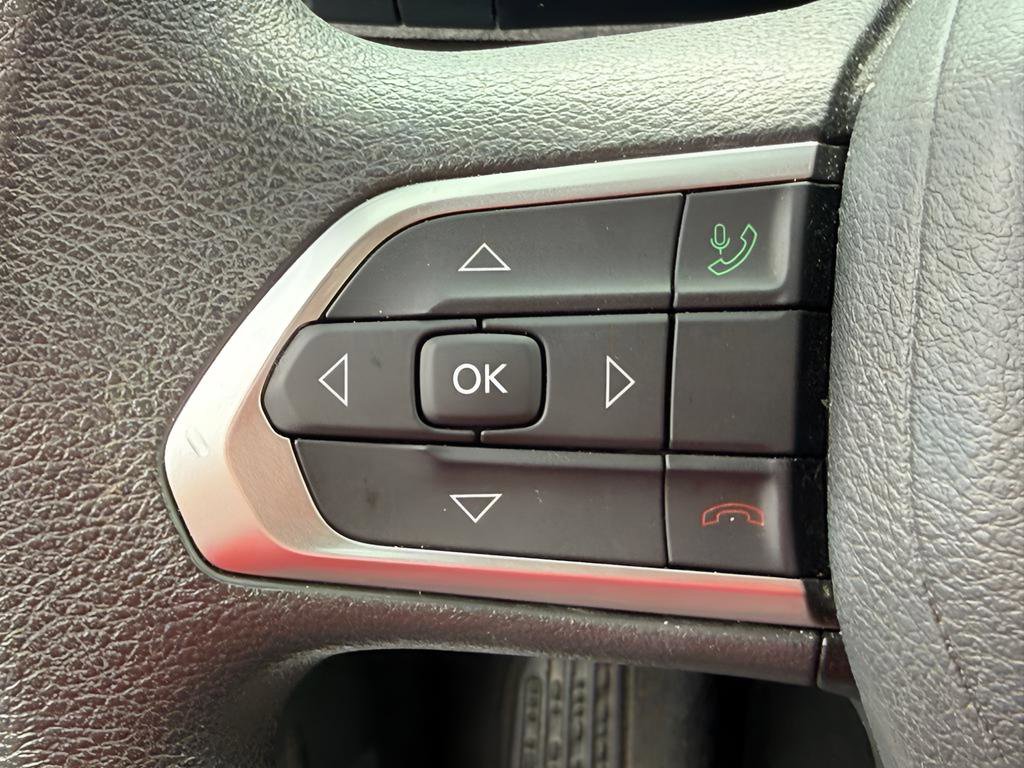 Used 2023 Jeep Compass Sport image 16