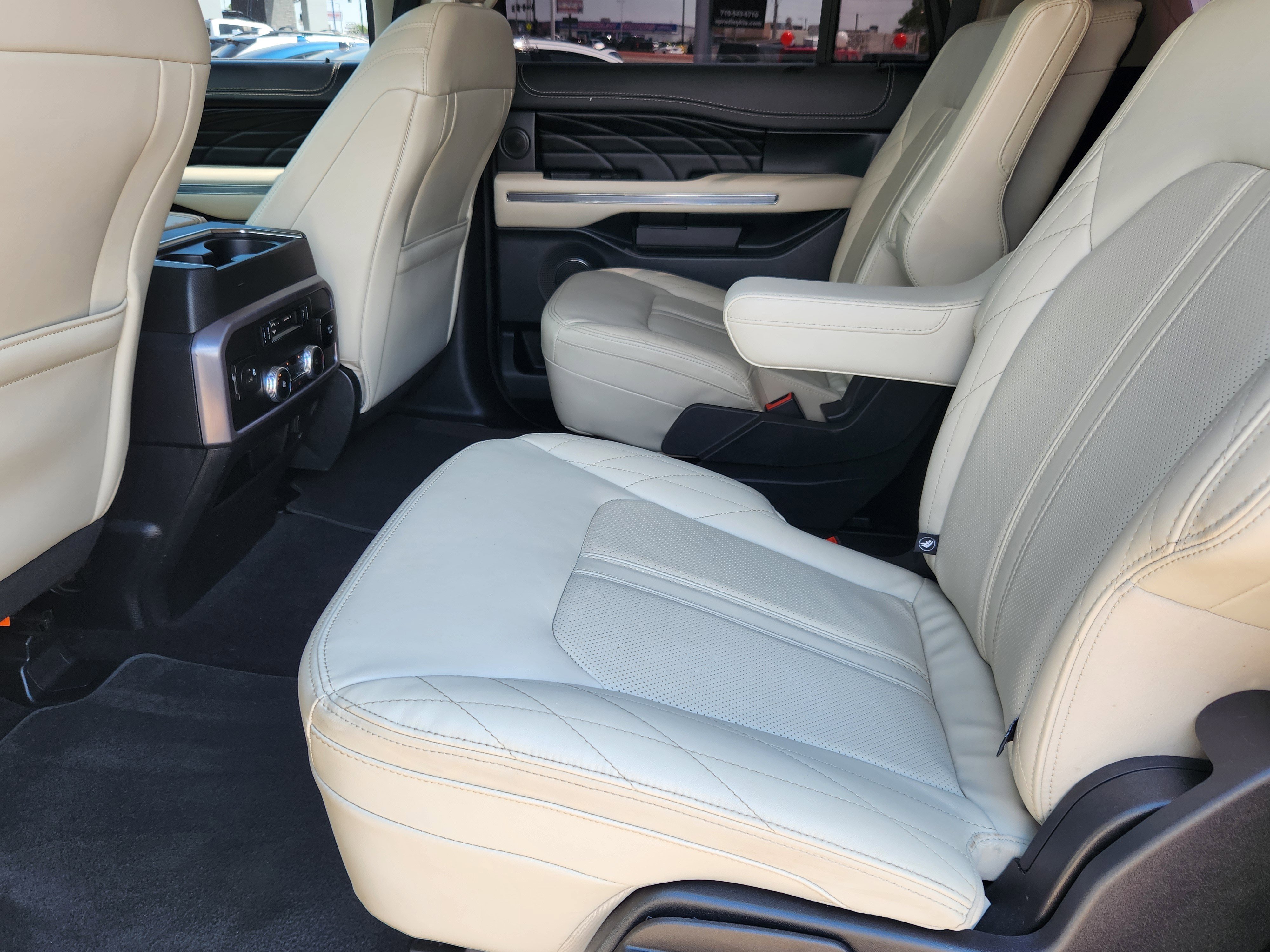 Used 2021 Ford Expedition Max Platinum image 9