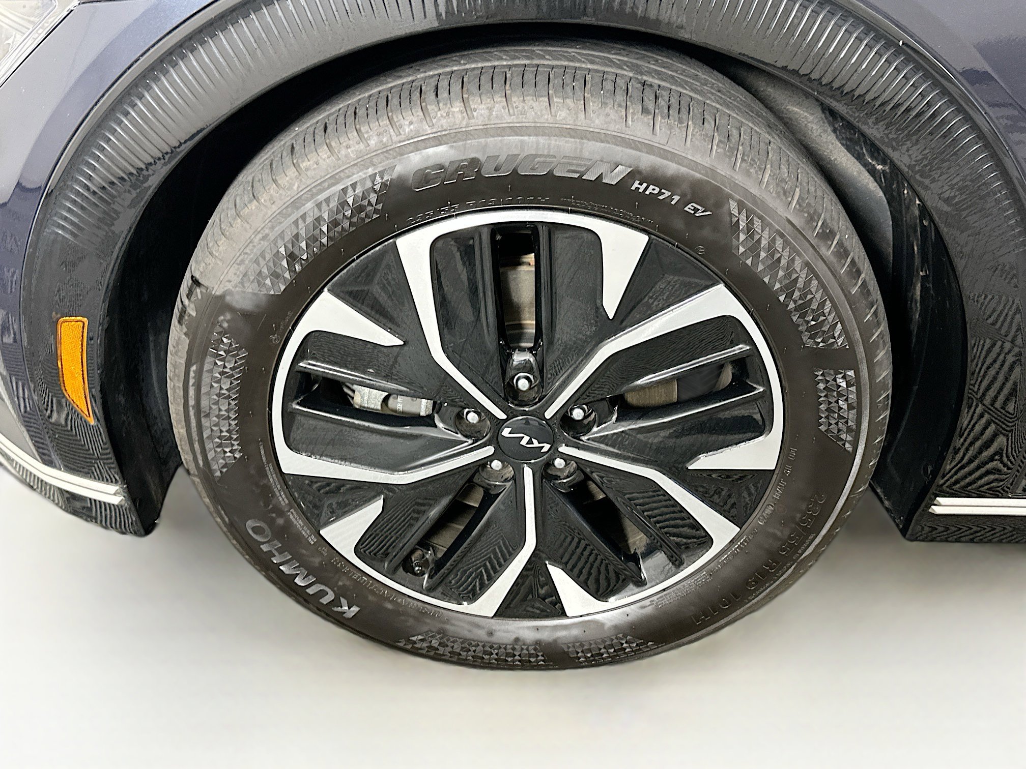 Used 2022 Kia EV6 Wind AWD/4WD image 11