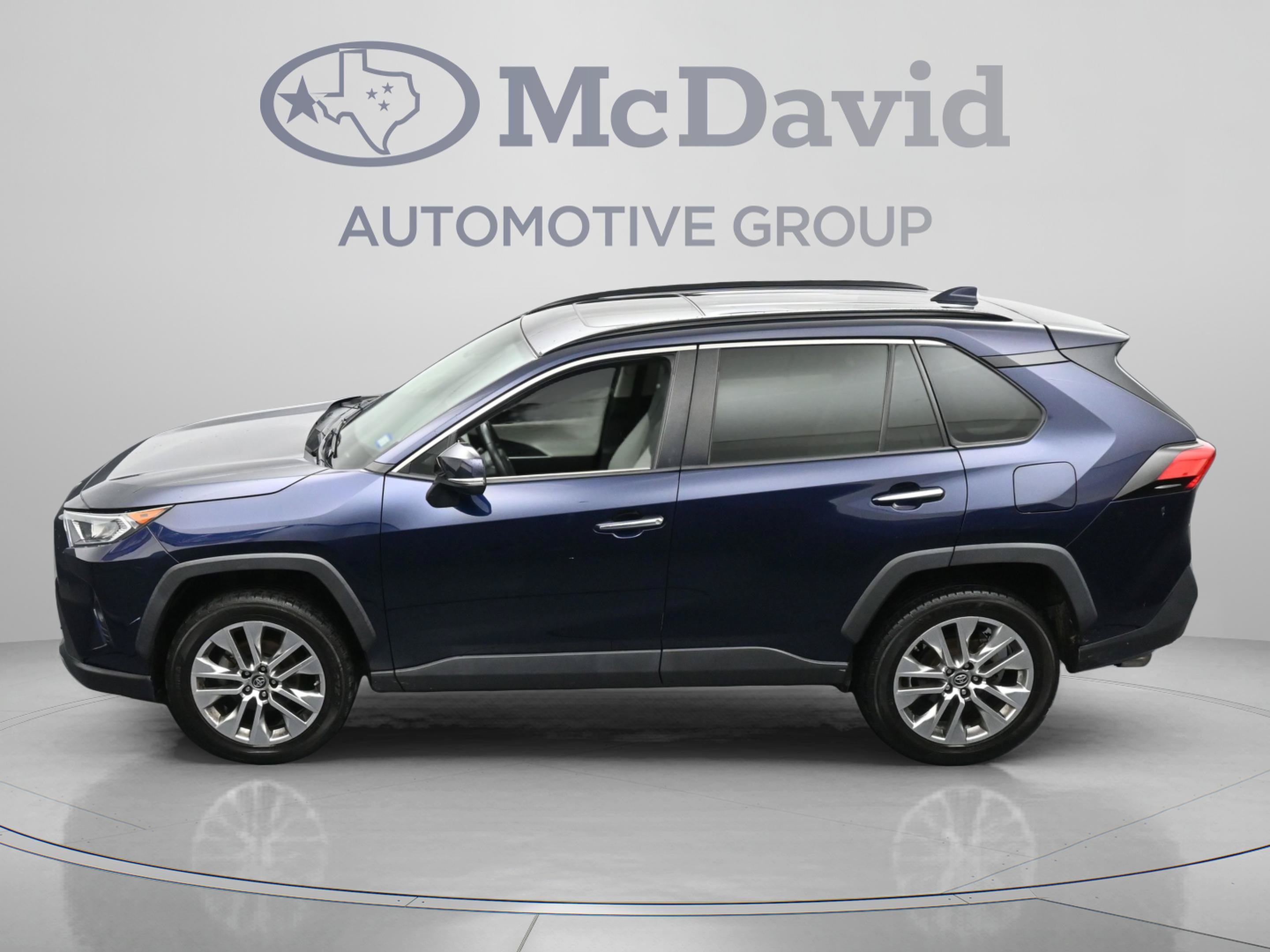 Used 2019 Toyota RAV4 Limited w/ Cold Weather Package FWD image 36