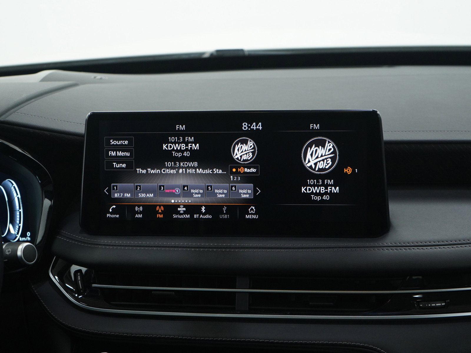 Used 2024 INFINITI QX60 Sensory image 16