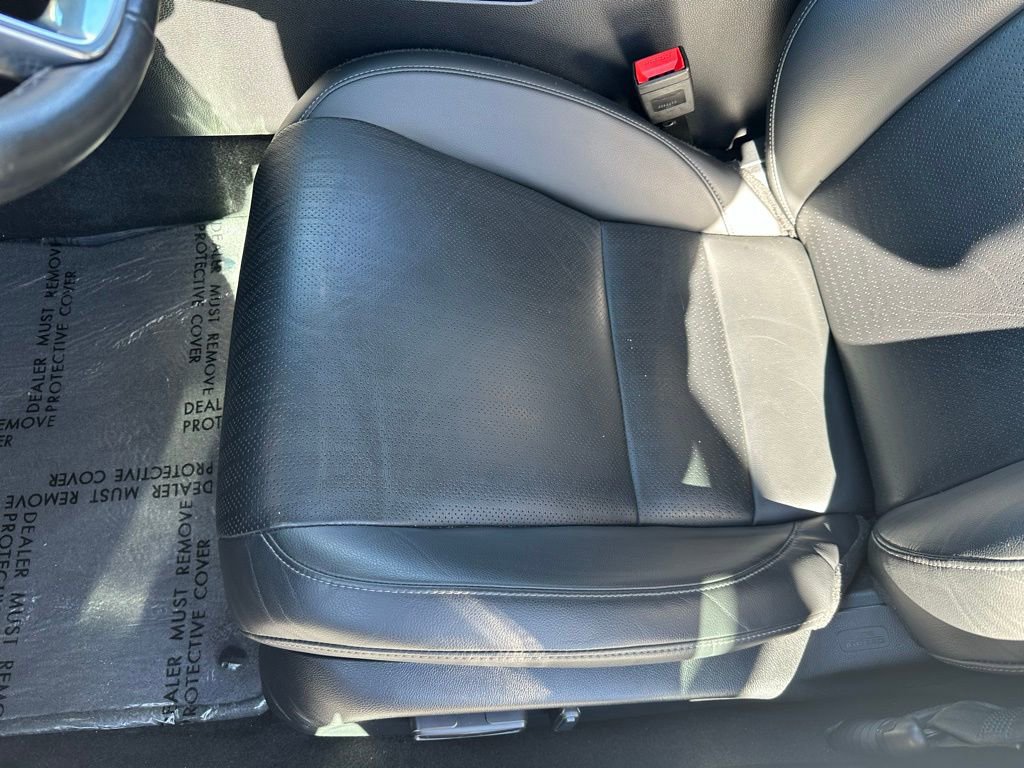 Used 2023 Honda Civic Touring image 25