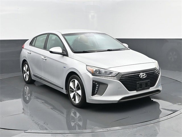 Used 2019 Hyundai Ioniq Plug-In Hybrid image 3