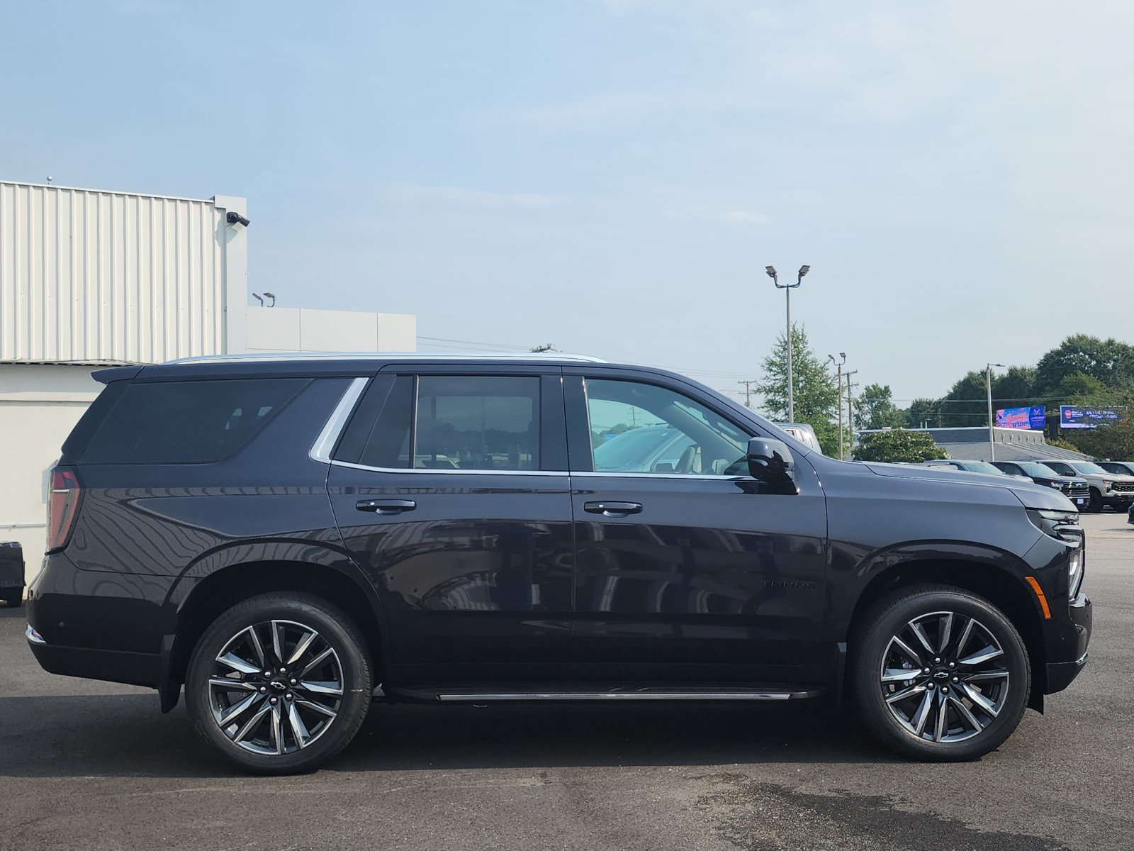 New 2026 Chevrolet Tahoe LS w/ LS Custom Edition AWD/4WD image 6