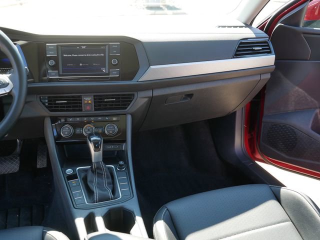 Used 2023 Volkswagen Jetta SE w/ Panoramic Sunroof Package image 23