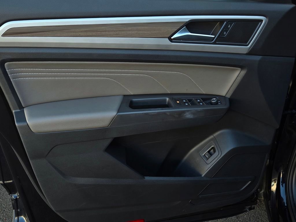 Used 2023 Volkswagen Atlas SEL image 10