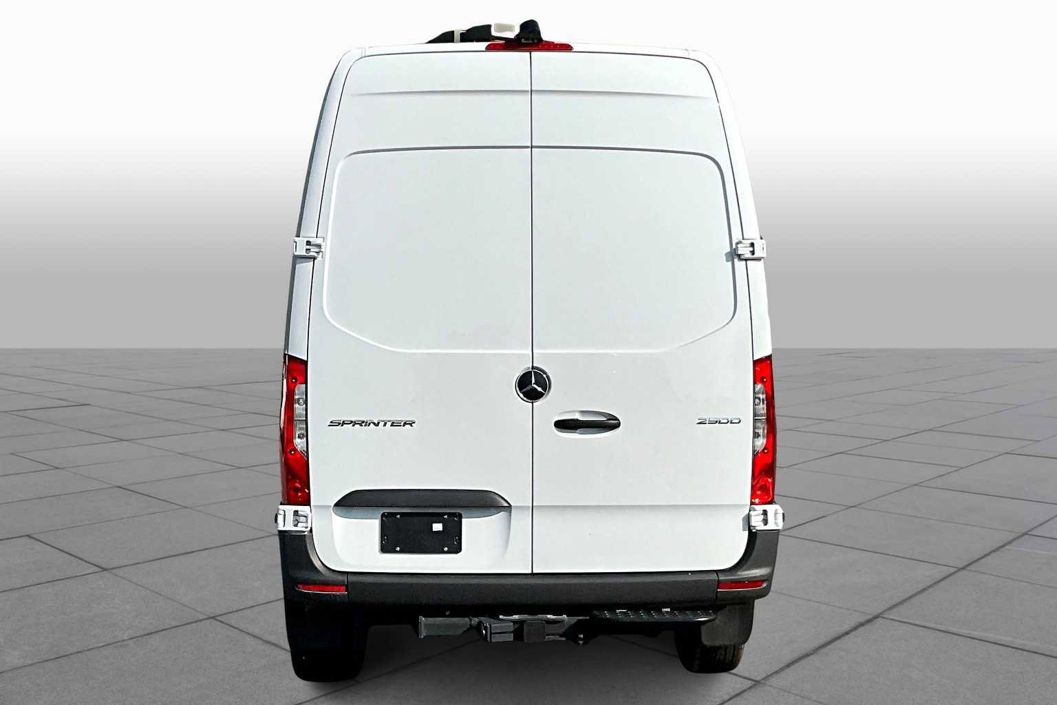 New 2025 Mercedes-Benz Sprinter 2500 image 4