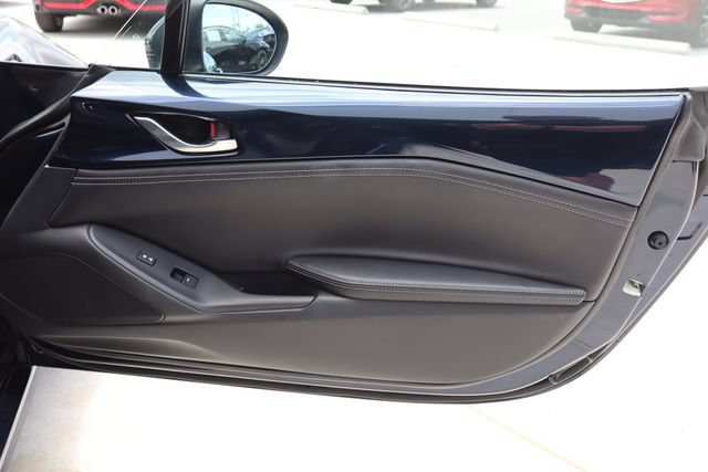 Used 2025 MAZDA MX-5 Miata RF Grand Touring RWD image 19