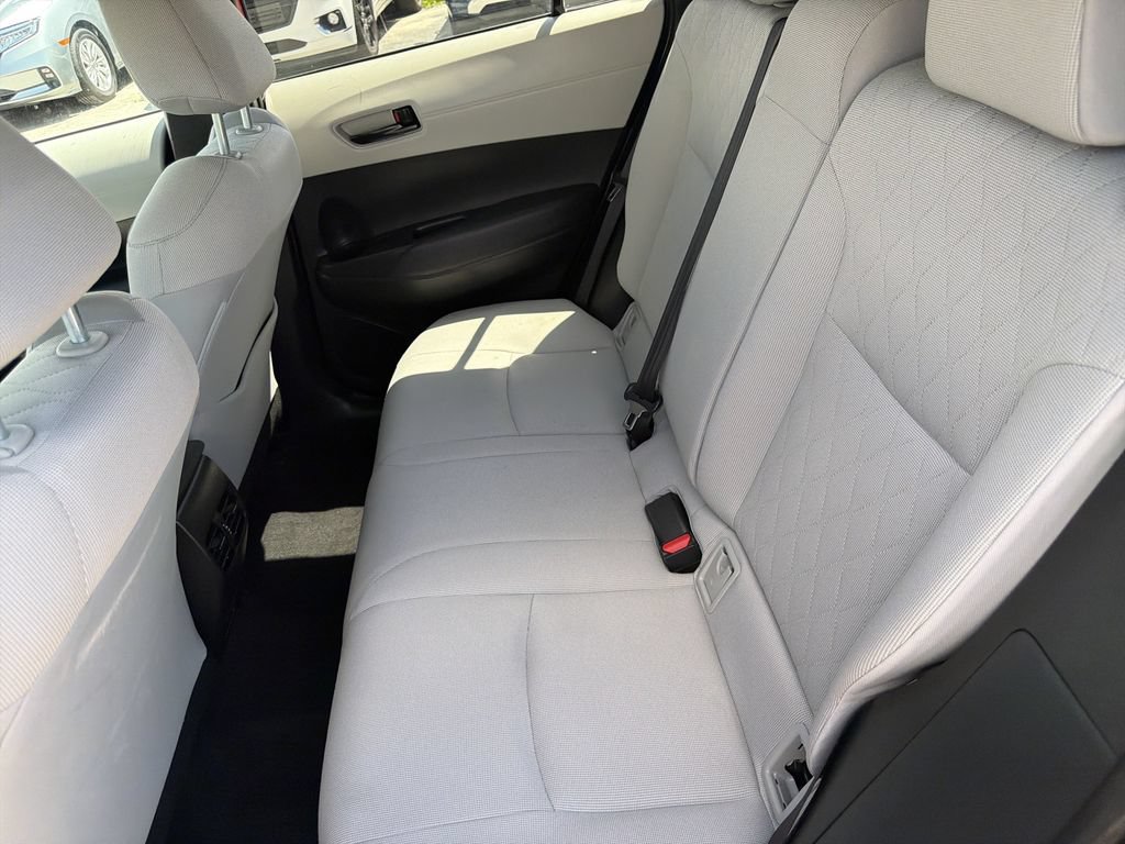 Used 2024 Toyota Corolla Cross LE FWD image 13