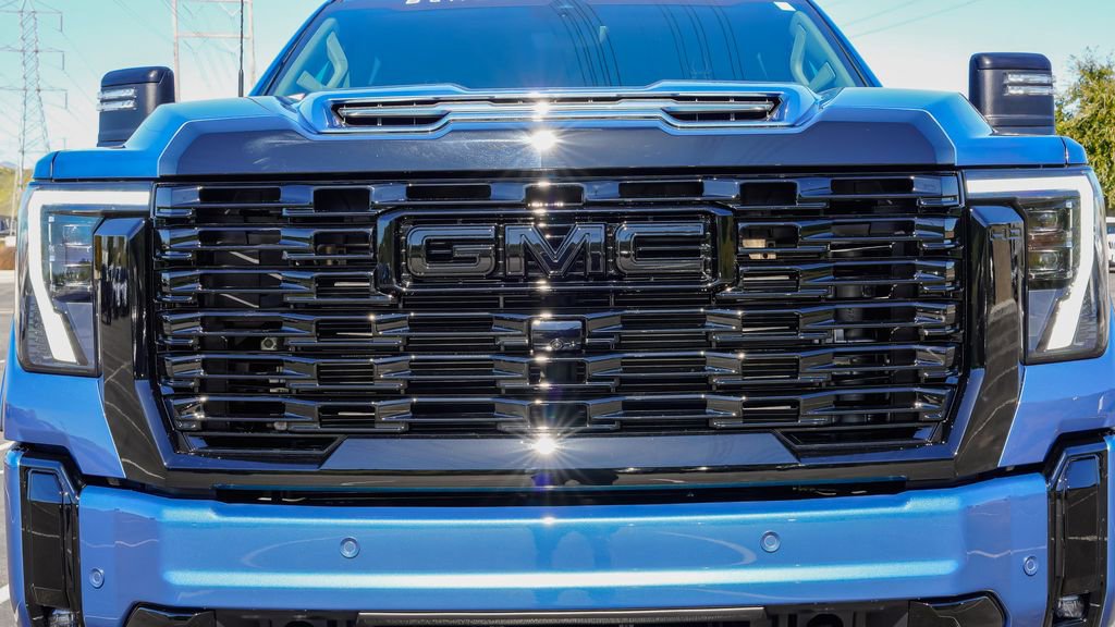 New 2026 GMC Sierra 2500 Denali w/ Denali Reserve Package image 5