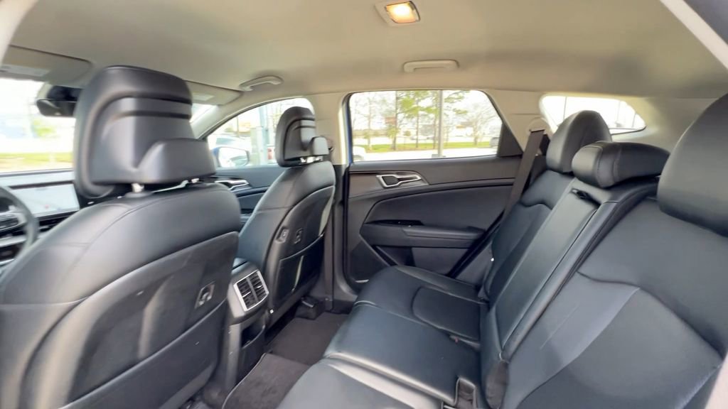 Used 2023 Kia Sportage EX image 36