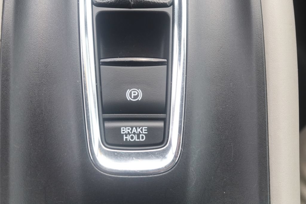 Used 2017 Honda HR-V EX-L image 28