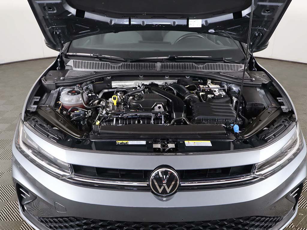 Used 2025 Volkswagen Jetta Sport FWD image 19