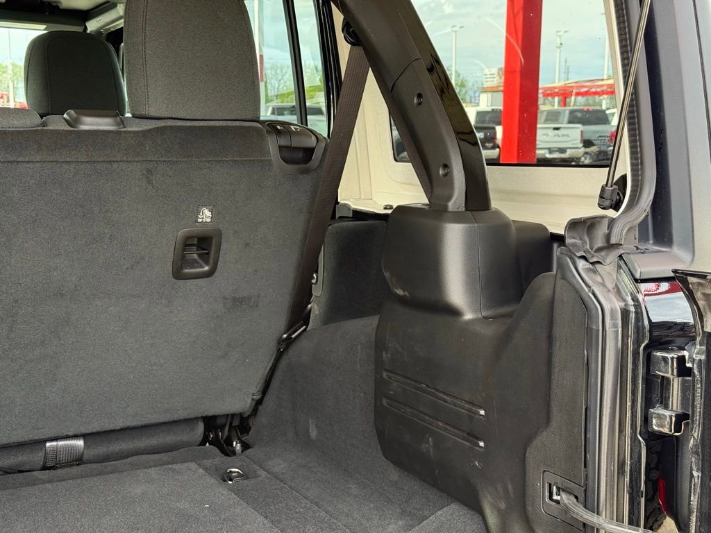 Used 2026 Jeep Wrangler Unlimited Rubicon image 35
