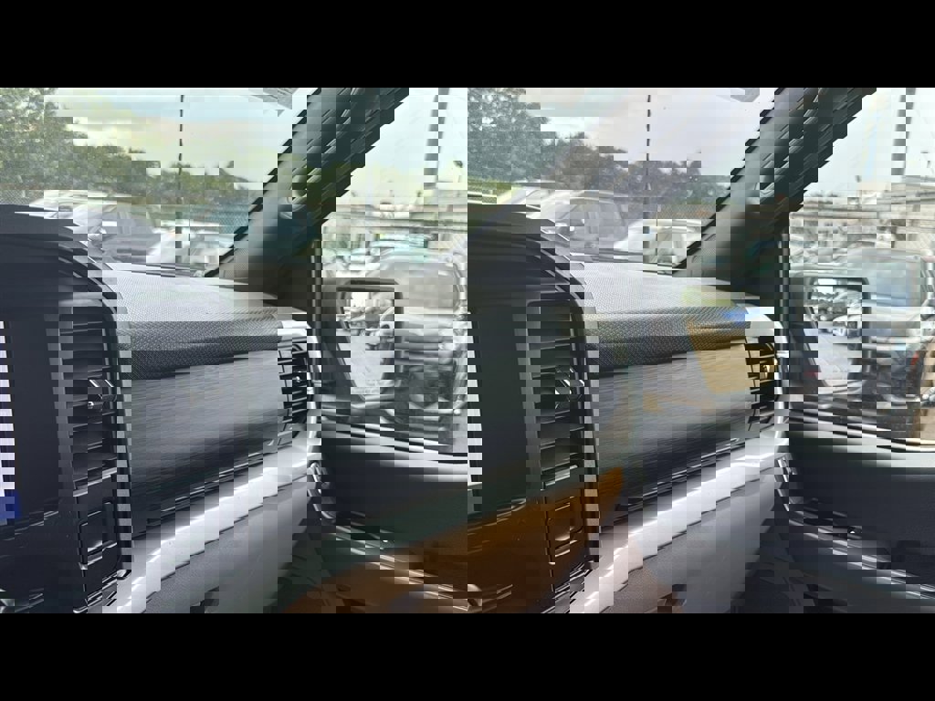 Used 2023 Ford F150 XLT image 16