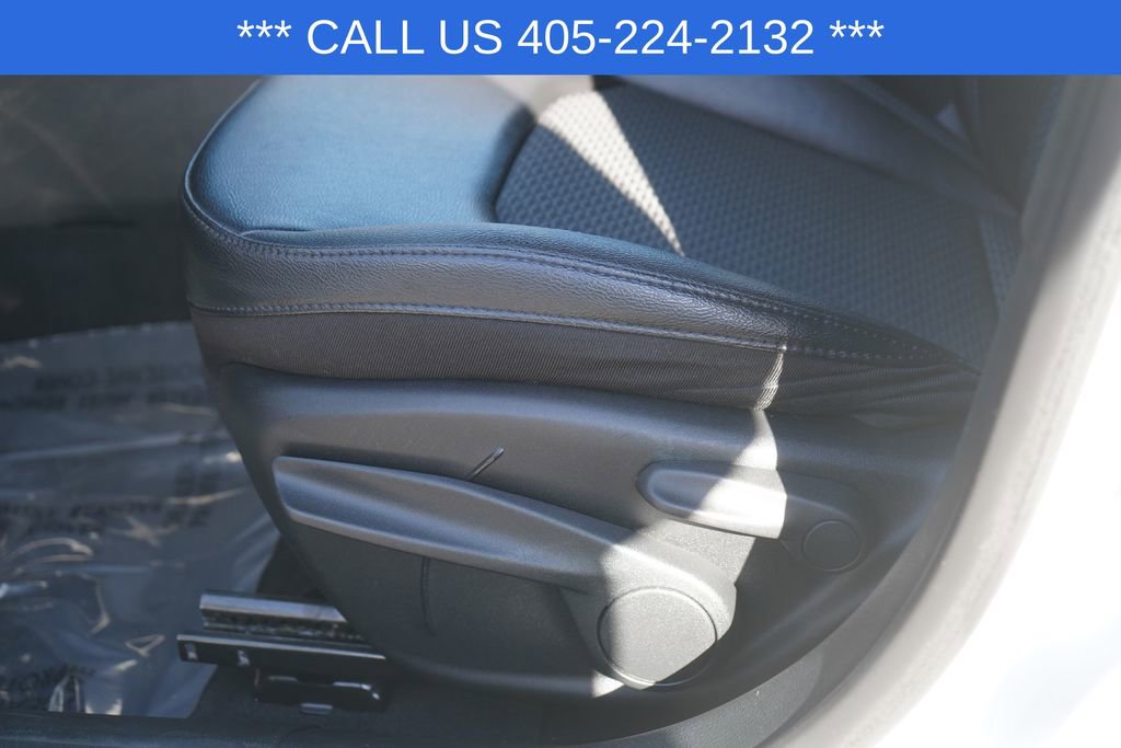 Used 2024 Jeep Compass Latitude image 19