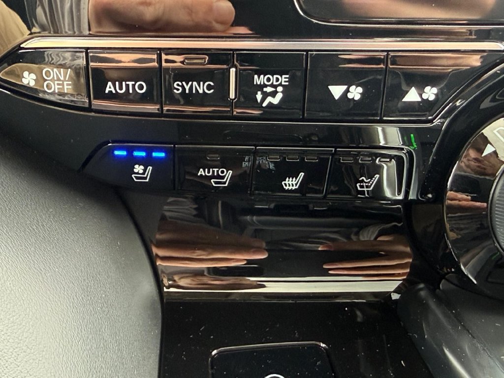 New 2026 Acura MDX w/ Advance Package AWD/4WD image 15