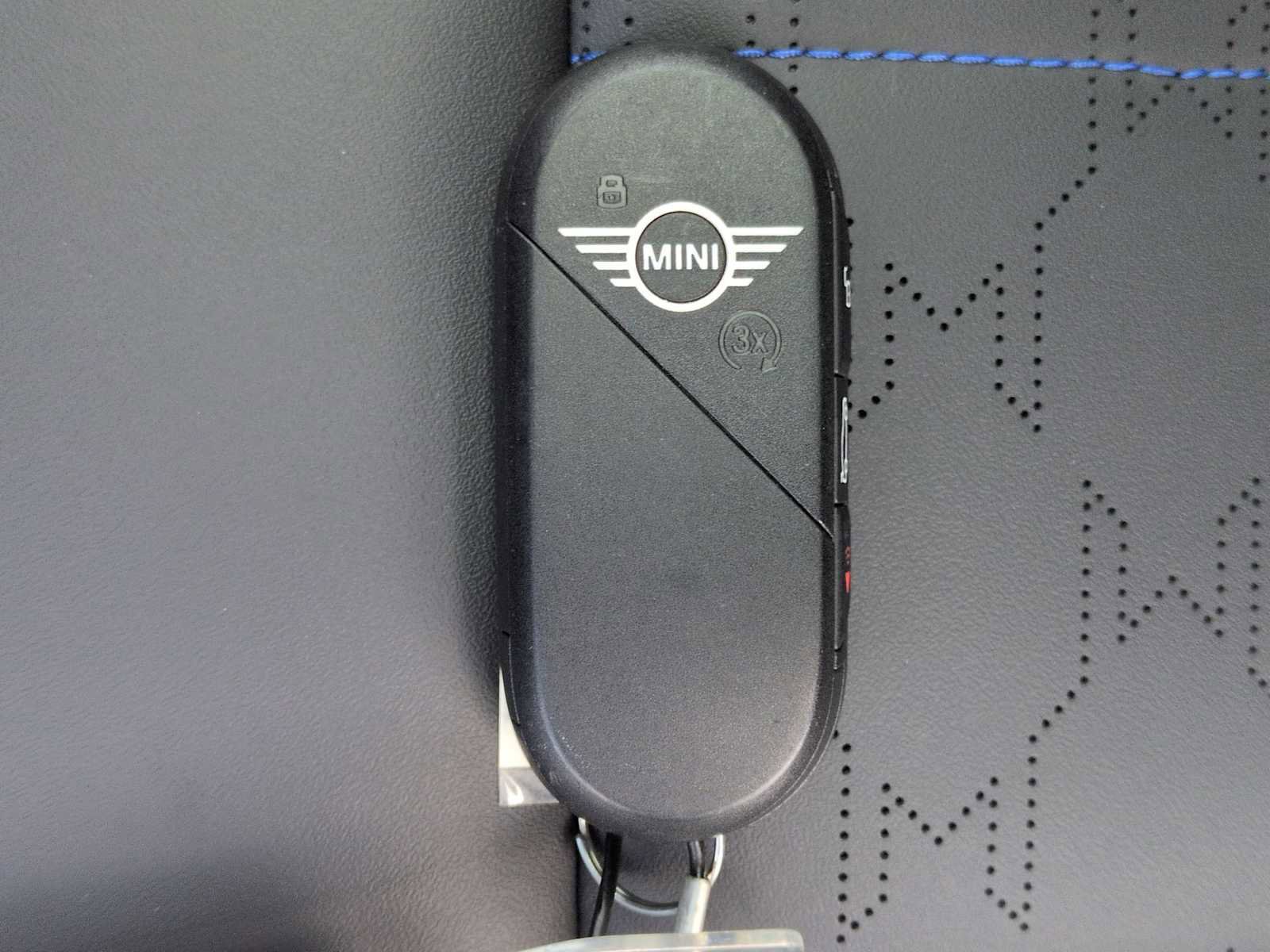 Used 2025 MINI Cooper S image 34