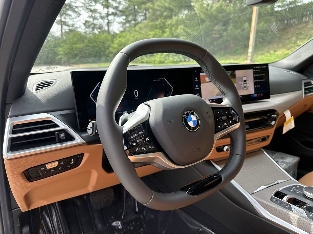 Used 2025 BMW 330i xDrive 330i xDrive w/ Premium Package image 16