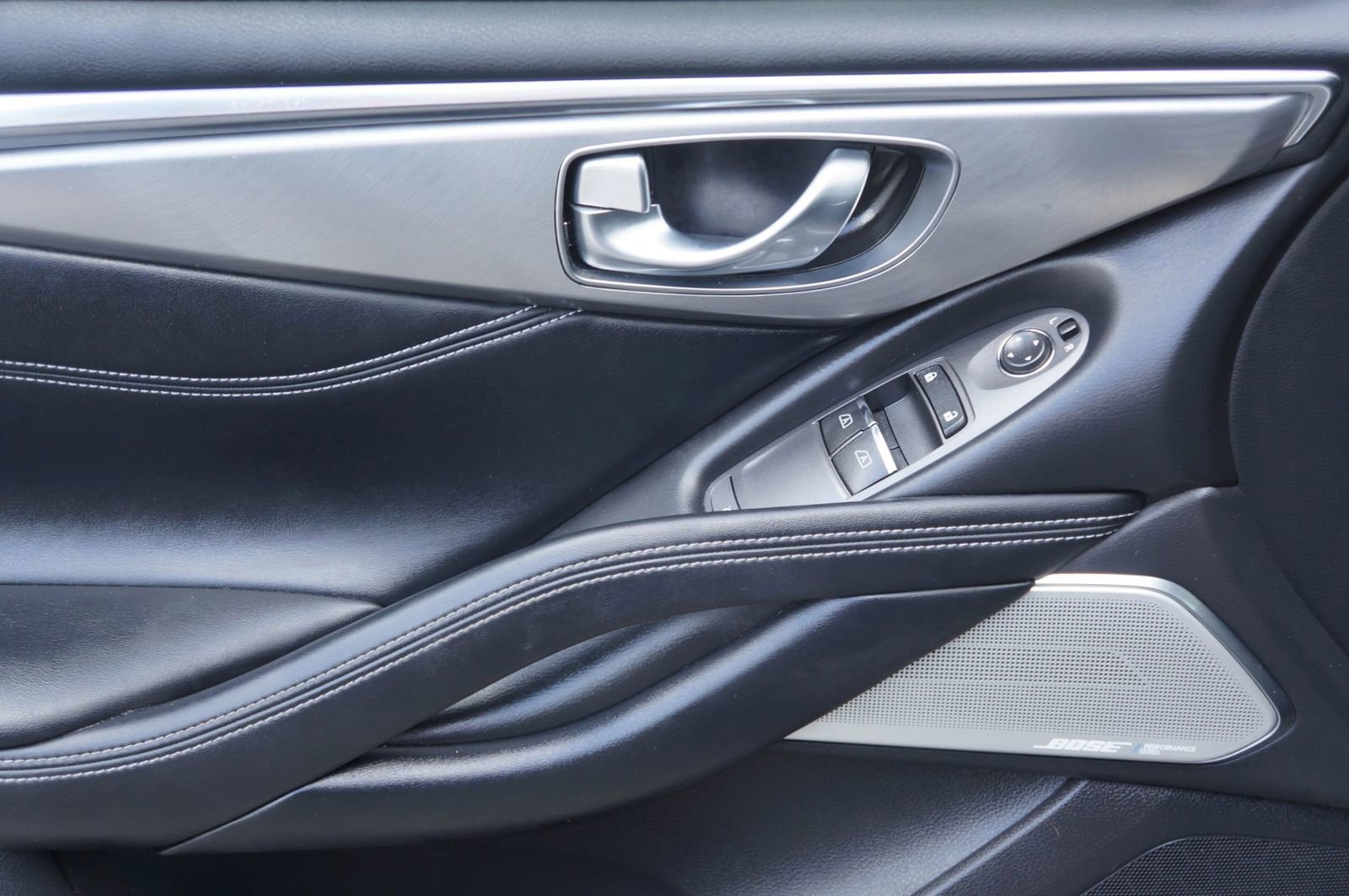 Used 2020 INFINITI Q60 3.0t Luxe w/ Cargo Package image 25