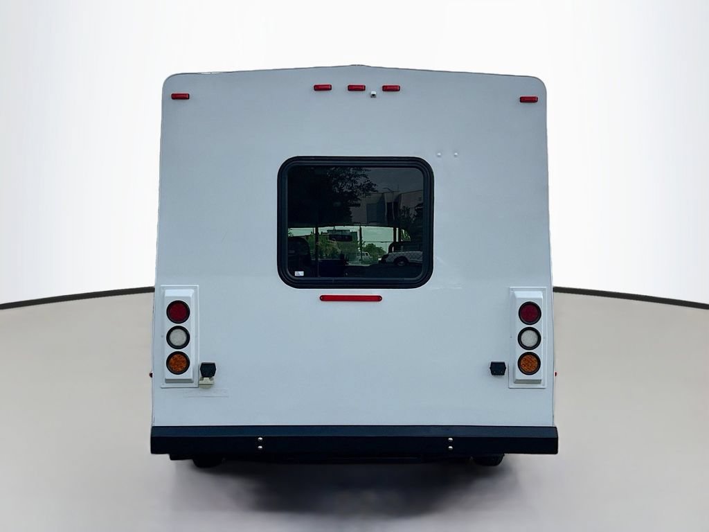 Used 2016 Ford E-450 and Econoline 450 Super Duty w/ Shuttle Bus Prep Package RWD image 5