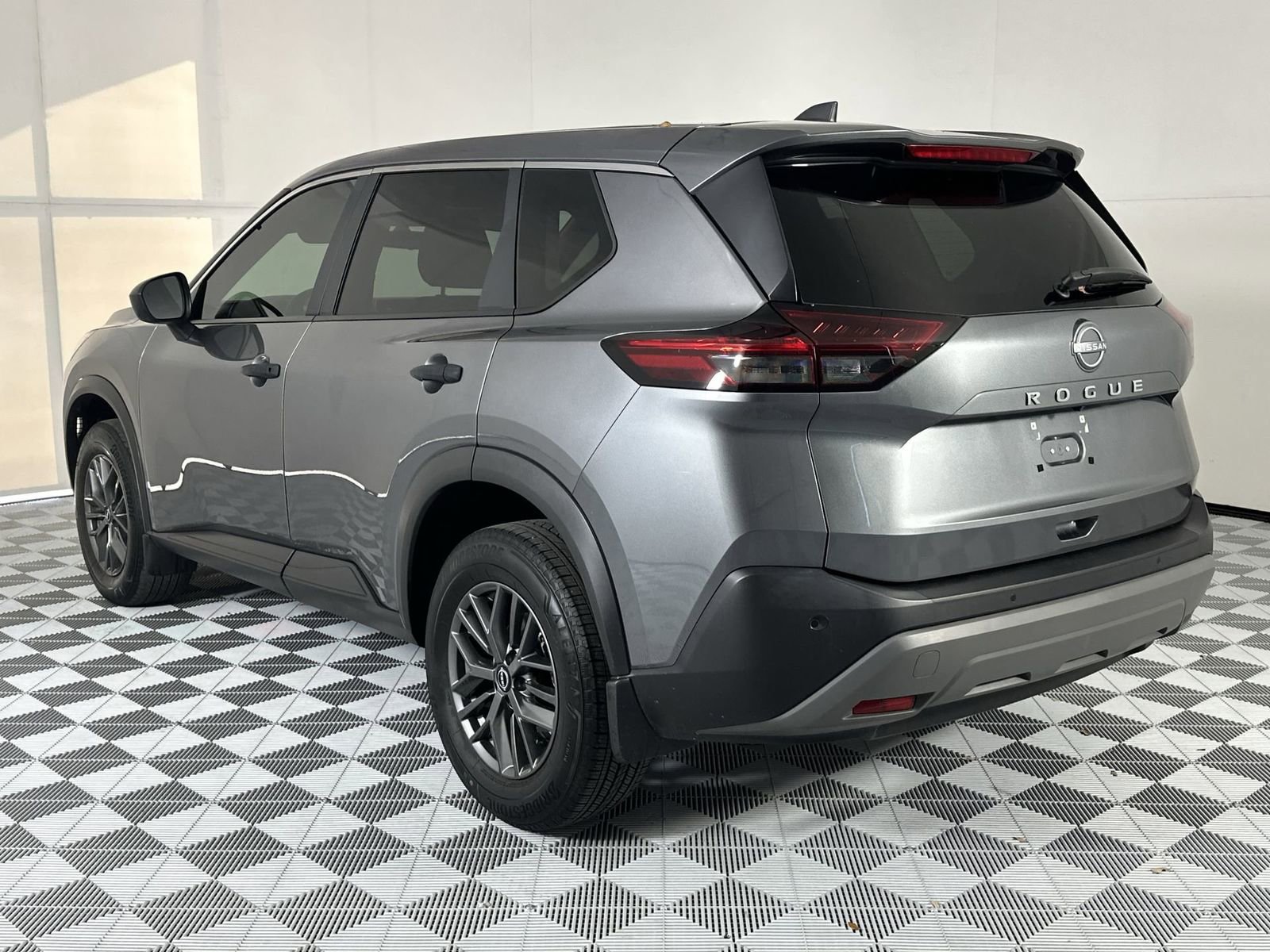 Certified 2023 Nissan Rogue S image 6