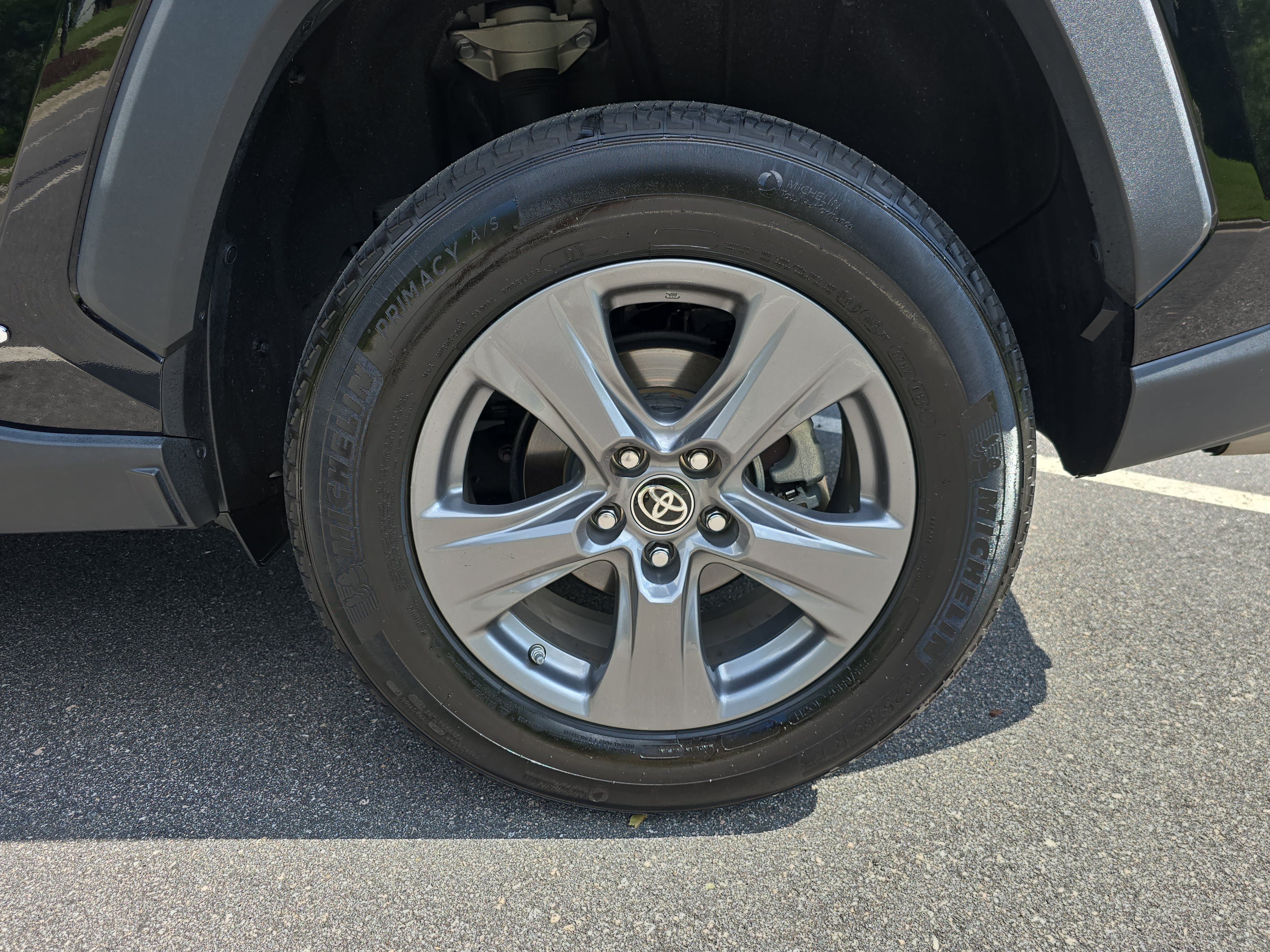Certified 2024 Toyota RAV4 LE AWD/4WD image 35
