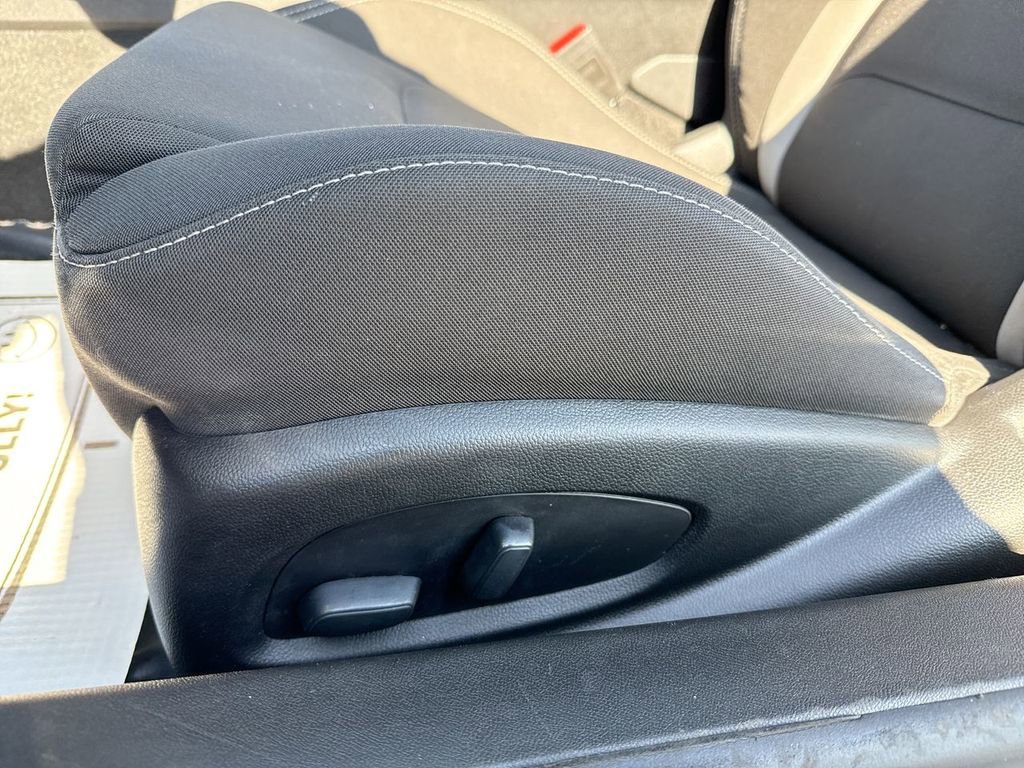 Used 2023 Chevrolet Camaro LT image 12