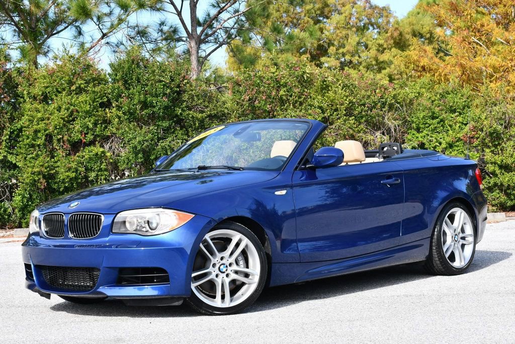 Used 2013 BMW 135i Convertible image 20