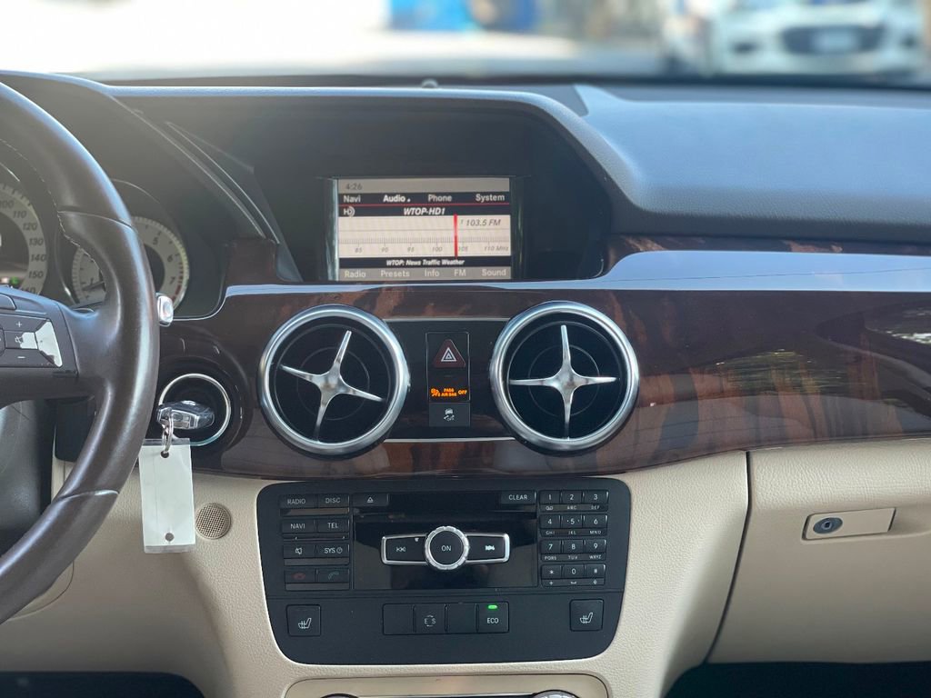 Used 2013 Mercedes-Benz GLK 350 2WD image 18
