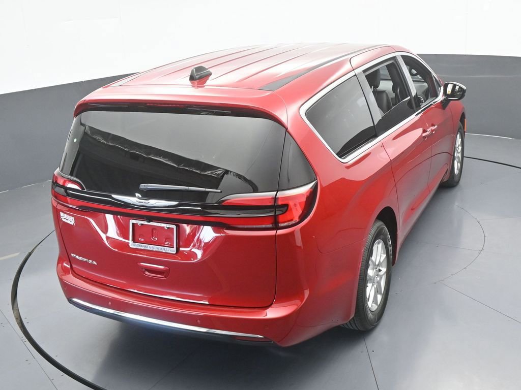New 2026 Chrysler Pacifica Select image 47